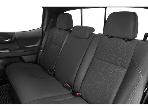 Used 2019 Toyota Tacoma TRD Off-Road w/ Technology Package AWD/4WD image 9