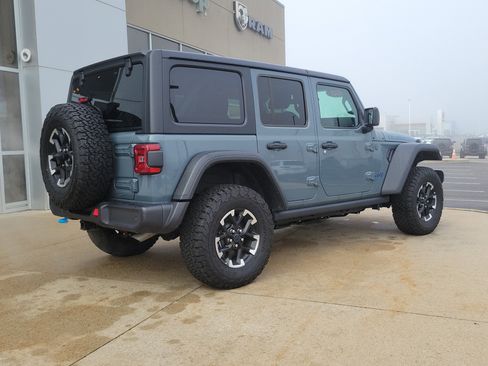 Used 2025 Jeep Wrangler Unlimited Rubicon 4xe w/ Safety Group AWD/4WD image 4
