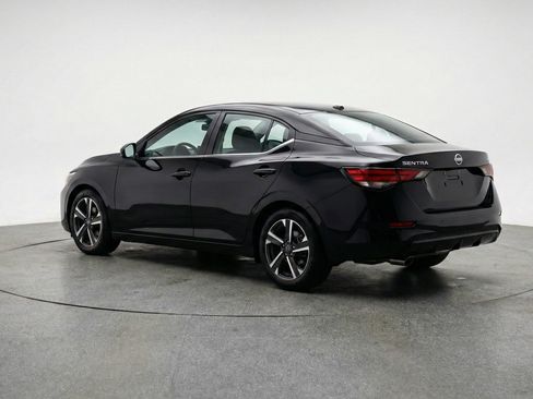Used 2025 Nissan Sentra SV image 6