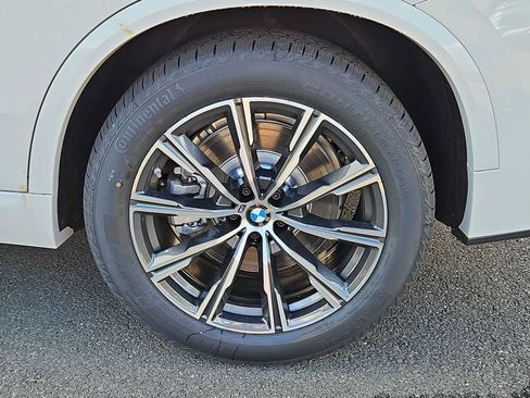 Used 2026 BMW X5 xDrive50e w/ M Sport Package AWD/4WD image 14