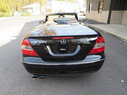 Used 2008 Mercedes-Benz CLK 550 Cabriolet image 4