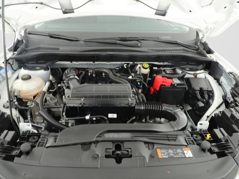 Used 2023 Ford Escape Active w/ Tech Pack #1 FWD image 6