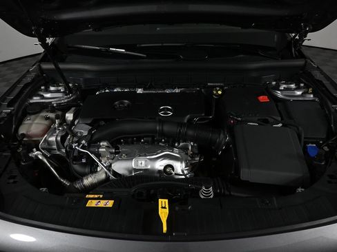 Certified 2023 Mercedes-Benz GLB 250 image 33