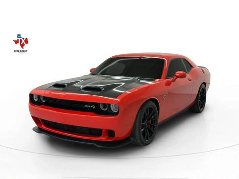 Used 2023 Dodge Challenger SRT Hellcat RWD image 4