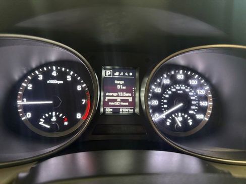 Used 2017 Hyundai Santa Fe Sport image 13