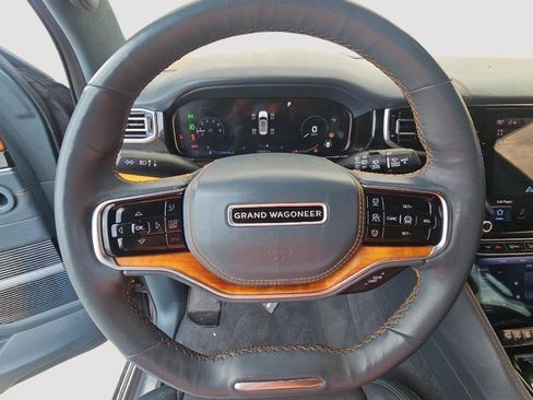 Used 2022 Jeep Grand Wagoneer Series II w/ Convenience Group III AWD/4WD image 14
