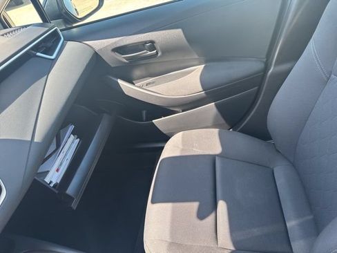 Used 2024 Toyota Corolla LE FWD image 23