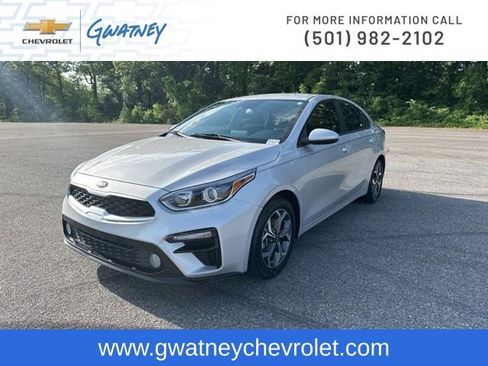 Used 2020 Kia Forte LXS FWD image 1