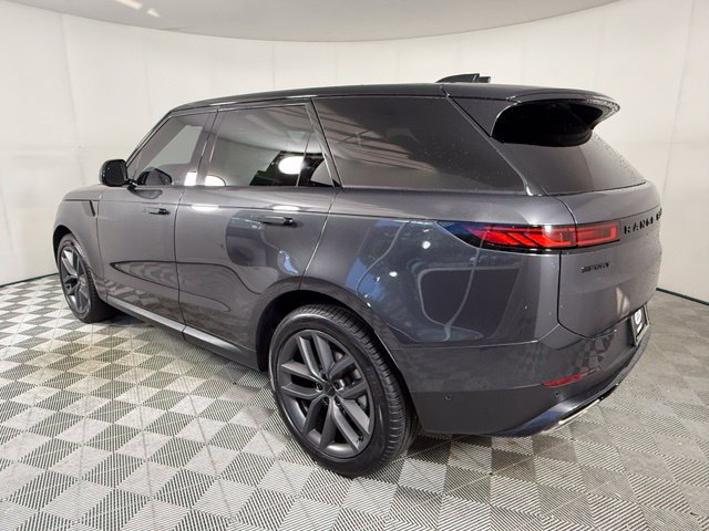 New 2027 Land Rover Range Rover Sport SE AWD/4WD image 4