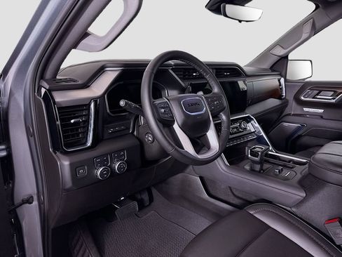 Used 2024 GMC Sierra 1500 Denali w/ Denali Reserve Package AWD/4WD image 9