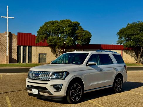 Used 2018 Ford Expedition Platinum image 10