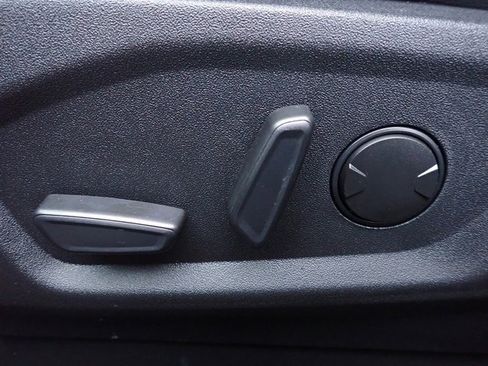 Used 2022 Ford Edge SEL w/ Convenience Package image 23