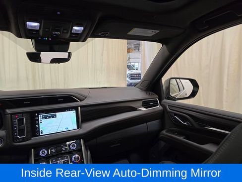 Used 2023 GMC Yukon Denali w/ Advanced Technology Package AWD/4WD image 33