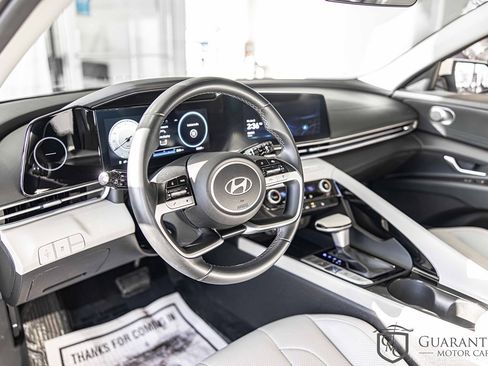 Used 2024 Hyundai Elantra Limited image 19