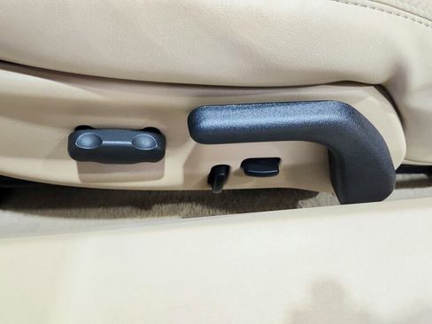 Used 2007 Chevrolet Corvette Convertible w/ Preferred Equipment Group image 24