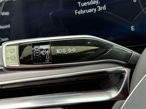 Used 2024 Cadillac Lyriq Tech image 30