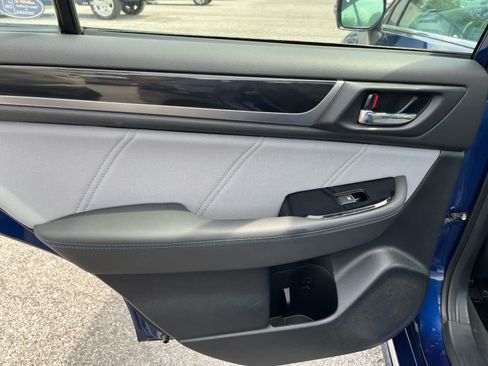 Used 2017 Subaru Legacy 2.5i Sport AWD/4WD image 23