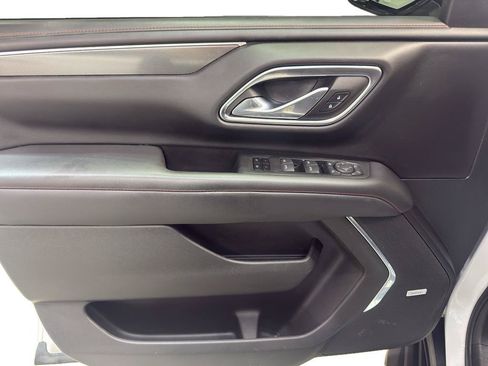 Used 2021 Chevrolet Tahoe RST w/ Luxury Package AWD/4WD image 15