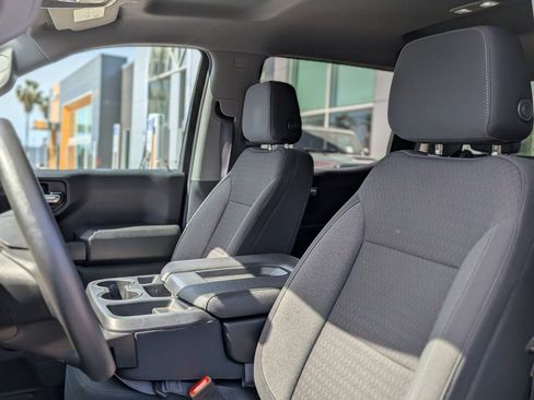 Used 2022 Chevrolet Silverado 1500 Custom image 12