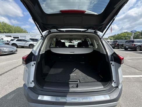 Used 2023 Nissan Rogue SV FWD image 20