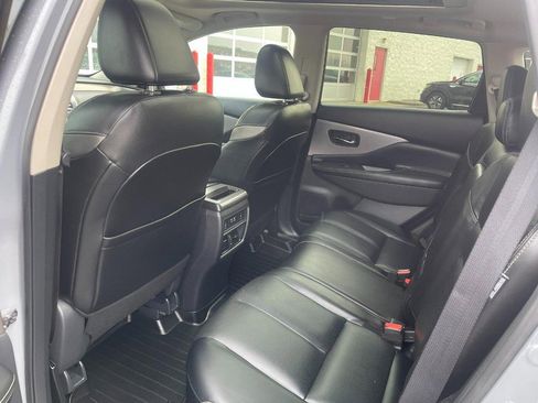 Used 2023 Nissan Murano SL image 16