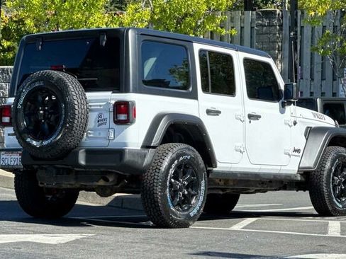 Used 2022 Jeep Wrangler Unlimited Sport AWD/4WD image 4