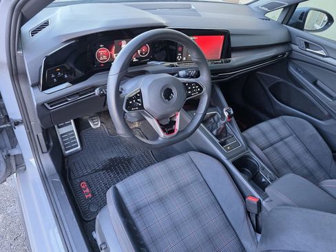 Used 2022 Volkswagen GTI SE image 22