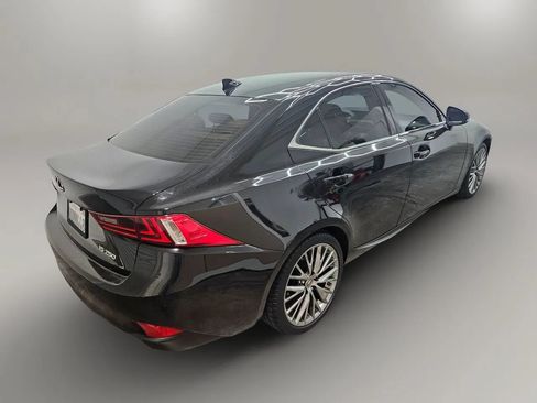 Used 2014 Lexus IS 250 w/ Navigation Package RWD image 4