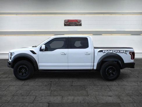 Used 2017 Ford F150 Raptor w/ Equipment Group 802A Luxury AWD/4WD image 4