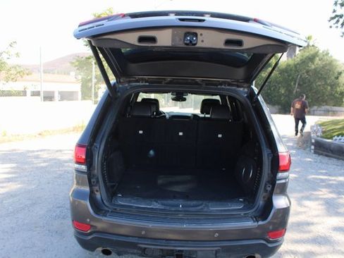 Used 2021 Jeep Grand Cherokee Trailhawk w/ Premium Lighting Group image 35