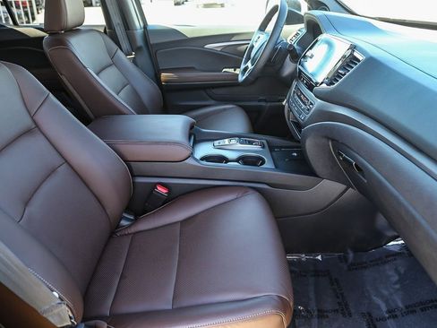 Used 2025 Honda Ridgeline RTL image 17