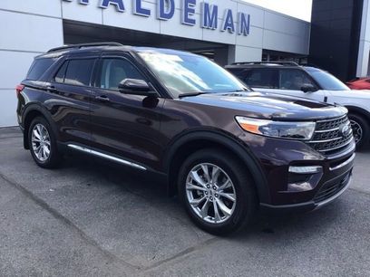 Certified 2023 Ford Explorer XLT w/ Equipment Group 202A