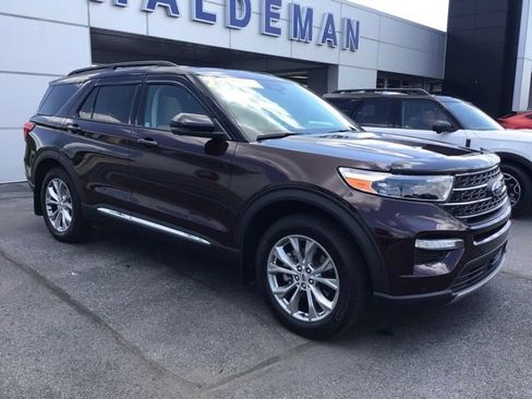 Certified 2023 Ford Explorer XLT w/ Equipment Group 202A AWD/4WD image 1