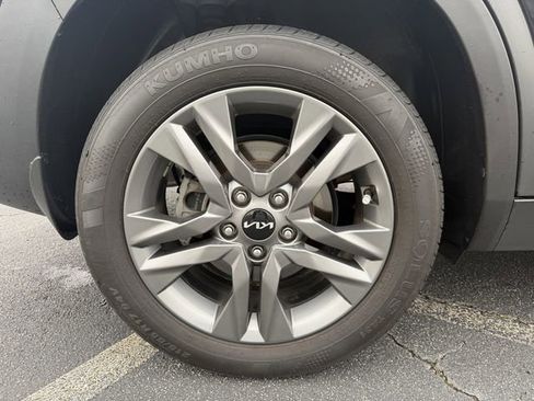 Certified 2023 Kia Seltos LX image 40