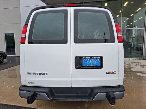 Used 2023 GMC Savana 2500 w/ Driver Convenience Package image 5