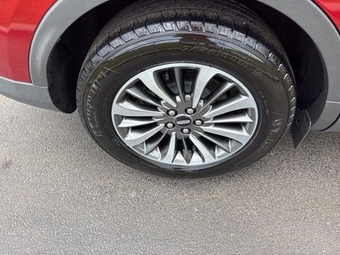Used 2019 Lincoln Nautilus Select AWD/4WD image 44