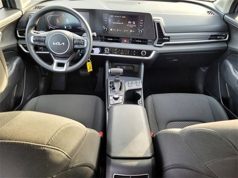 Used 2024 Kia Sportage LX image 12