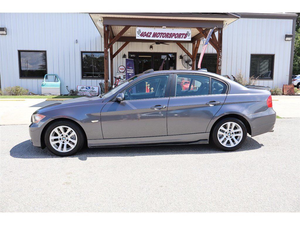 Used 2006 BMW 325i Sedan RWD image 2