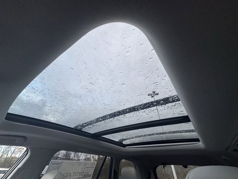 New 2026 Toyota Grand Highlander Platinum image 34