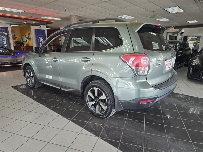 Used 2017 Subaru Forester 2.5i Limited AWD/4WD image 6