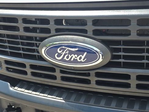 Used 2025 Ford F250 XL w/ 360-Degree Camera Package RWD image 9