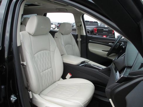 Certified 2022 Buick Enclave Avenir w/ Avenir Technology Package image 21