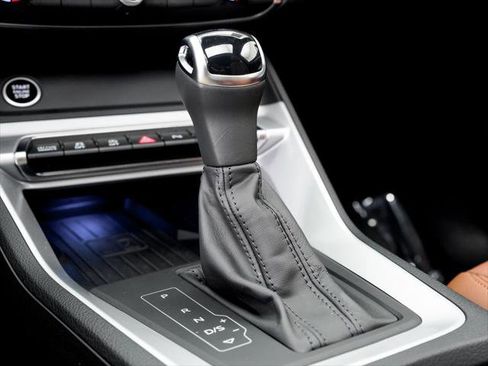 Certified 2025 Audi Q3 2.0T Premium Plus w/ Premium Plus Package image 18