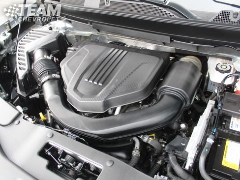 Certified 2024 Chevrolet Traverse RS image 31