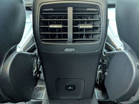 Used 2025 Ford Escape Platinum AWD/4WD image 17