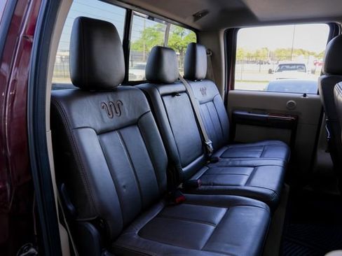 Used 2016 Ford F250 King Ranch w/ King Ranch w/Chrome Package AWD/4WD image 39