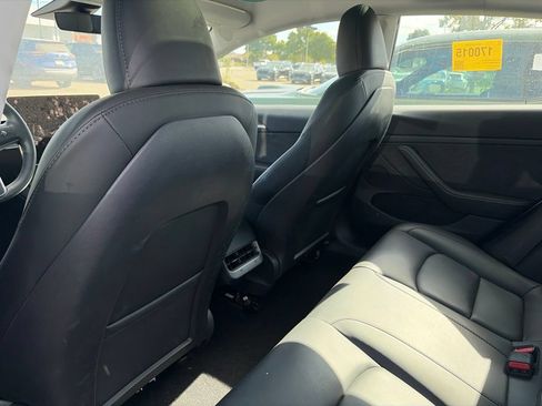 Used 2023 Tesla Model 3 Standard Range RWD image 7