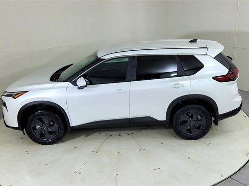 New 2026 Nissan Rogue SV w/ Cold Weather Package image 19