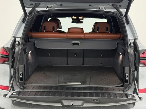 Used 2024 BMW X5 M60i image 39