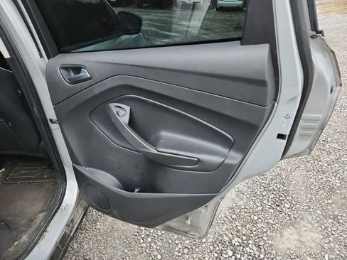 Used 2018 Ford Escape SE w/ SE Sport Appearance Package image 24